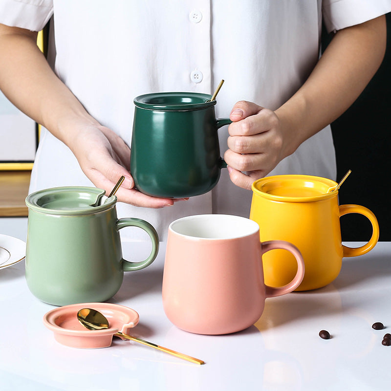 Classic Mug with Matching Lid and Spoon