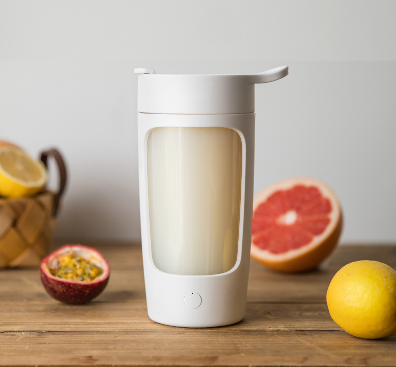 Portable Automatic Mixing Bottle